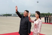 Bí ẩn Đệ nhất phu nhân Triều Tiên vắng bóng suốt 4 tháng