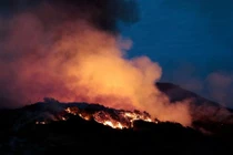 Hình ảnh cháy rừng lớn nhất trong lịch sử Los Angeles