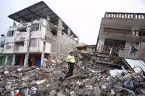 Ecuador tan hoang sau trận động đất kinh hoàng