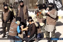 Khiếp đảm phiến quân IS chặt tay “kẻ trộm” giữa đường