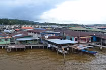 Tò mò cuộc sống trong “ngôi làng nổi” kỳ lạ ở Brunei