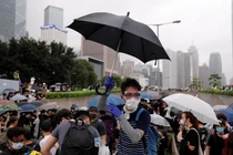 Biểu tình chống luật dẫn độ: Đặc khu trưởng Hong Kong bị dọa giết