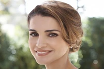 Ngưỡng mộ tài sắc những mỹ nhân Hoàng gia xinh đẹp nhất