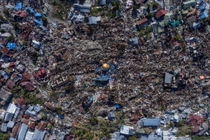 Những du học sinh Việt Nam trở về từ thảm họa sóng thần Indonesia