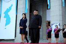 Đệ nhất phu nhân Triều Tiên đẹp rạng ngời trong hội nghị thượng đỉnh