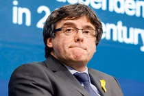 Đức bắt giữ cựu Thủ hiến vùng Catalonia Carles Puigdemont