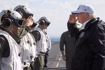 Tổng thống Trump muốn duyệt binh, Lầu Năm Góc "lắc đầu"