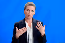 Thủ tướng Đan Mạch xinh đẹp vừa làm "phật lòng" ông Trump là ai?