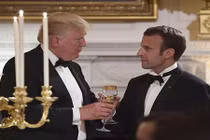 Cận cảnh quốc yến hoành tráng ông Trump “đãi” Tổng thống Pháp