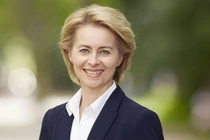 Điều ít biết về nữ Chủ tịch Ủy ban Châu Âu đầu tiên