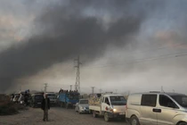 Cảnh dân “hoảng loạn” sơ tán vì TNK tấn công Syria