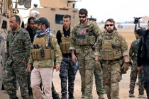 Vì sao Anh-Pháp đột nhiên muốn điều quân tới Syria?