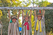 Ảnh hiếm các bộ lạc bí ẩn ở Amazon sống tách biệt với thế giới