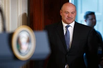 Cố vấn kinh tế hàng đầu Nhà Trắng từ chức