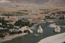 Đột nhập thị trấn 12.000 năm tuổi sắp bị phá ở TNK