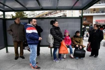 Cảnh người dân Hy Lạp sơ tán vì bom thời Thế chiến II