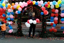 Ngỡ ngàng không khí ngày Valentine 2019 ở những quốc gia này