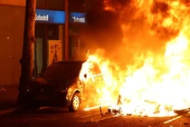 Toàn cảnh Barcelona chìm trong hỗn loạn vì biểu tình