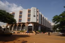 Các tay súng tấn công khách sạn, bắt 170 con tin ở thủ đô Mali 