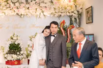 Điểm danh 3 nàng Hoa hậu, Á hậu Việt lấy chồng đại gia hơn nhiều tuổi