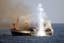 Hình ảnh Indonesia đánh chìm các tàu cá nước ngoài