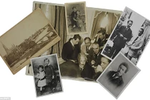 Bộ ảnh hiếm về thiên tài Einstein được rao bán gần 8 tỷ