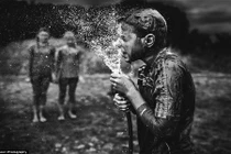 Cuộc sống của các em nhỏ tránh xa công nghệ thông tin