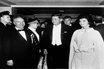 Vén màn bí mật gây sốc về gia tộc Kennedy