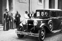 Những chiếc xe đặc biệt của Giáo hoàng