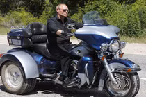 Khoảnh khắc đời thường hài hước, bình dị của Tổng thống Putin