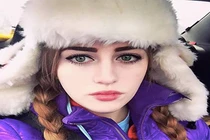 Ngắm cô nàng cử tạ Nga xinh như thiên thần