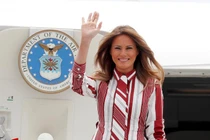 Đệ nhất phu nhân Mỹ rạng ngời trong chuyến công du Châu Phi