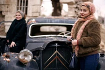 Du khách chụp ảnh “tự sướng” tại thành phố Aleppo mới giải phóng