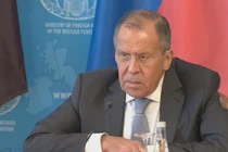 Nga “tố” Mỹ giúp phiến quân IS tháo chạy khỏi Syria