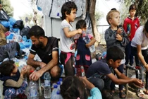 Hãi hùng trại tị nạn “bên bờ vực thảm họa” của di dân ở Hy Lạp