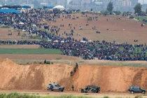 Đụng độ đẫm máu ở Dải Gaza, hơn 500 người thương vong