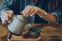 Trà xanh pha với trà đen có tạo nên "thần dược trị ho" như lời đồn?