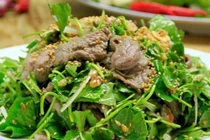 Loại rau “trường sinh” mọc dại đầy vườn, giúp dưỡng phổi cực tốt nhưng người Việt chê mùi lạ nên ít dùng