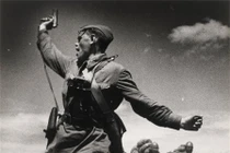 Tận mục những bức ảnh chiến tranh chưa từng được công bố