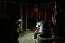 Bắt quả tang hàng chục thanh niên quan hệ đồng tính trong tiệm gội đầu