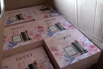 Phát hiện kho hàng rộng hơn 1.000m2 chứa mỹ phẩm nhập từ Trung Quốc