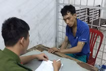 "Giải cứu" tên cướp bị mắc kẹt trong cống khi trốn chạy