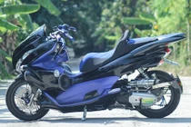 Xe tay ga Honda PCX độ maxi scooter với dàn loa “khủng“