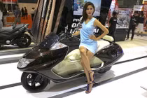 “Phi thuyền trên cạn” Yamaha Maxam tại Việt Nam