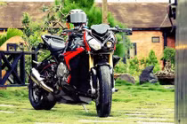 Biker Sài Gòn chi trăm triệu độ BMW S1000R chơi Tết