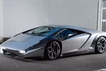 Siêu xe Lamborghini Aventador “hàng thửa” thét giá 34 tỷ