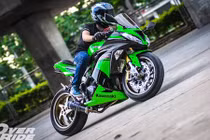 Sportbike Kawasaki Ninja 300 độ superbike “siêu khủng“