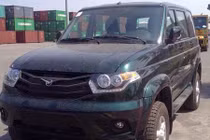 Xe ôtô Nga UAZ giá "siêu rẻ" chính thức có mặt tại VN