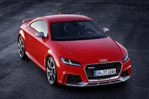 Audi TT RS “giá rẻ” sức mạnh không kém siêu xe R8