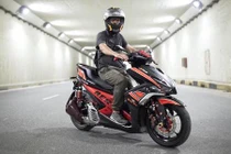 Cận cảnh Yamaha NVX 155 độ "siêu chất" tại Việt Nam